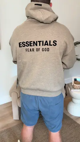 #fearofgod #fearofgodessentials #hoodie #tiktokshopcreatorpicks #fogessentials 