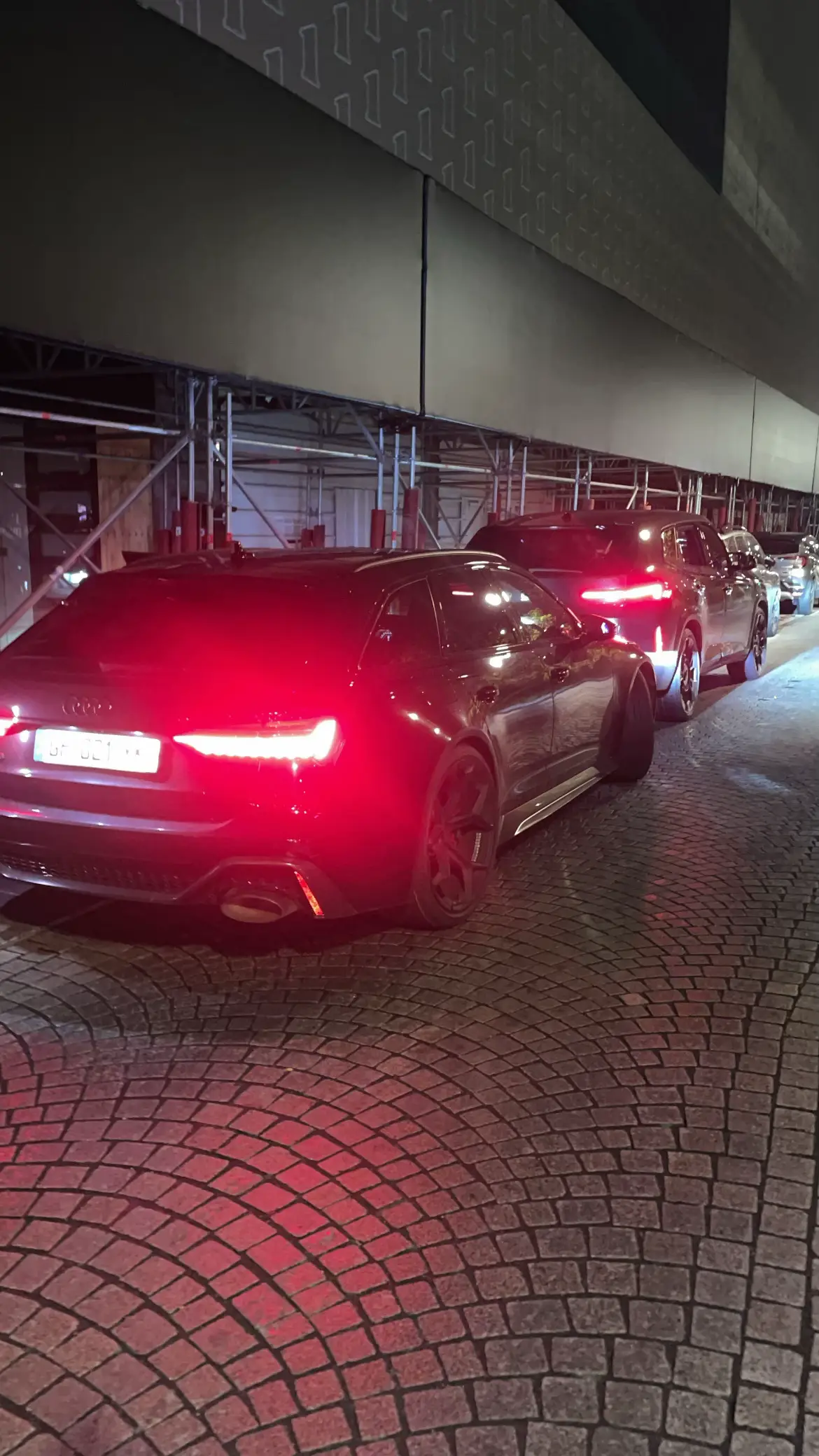 Pour quoi tu regardes l’auto ?#rs6 #xm #beriz #paris #gamos 