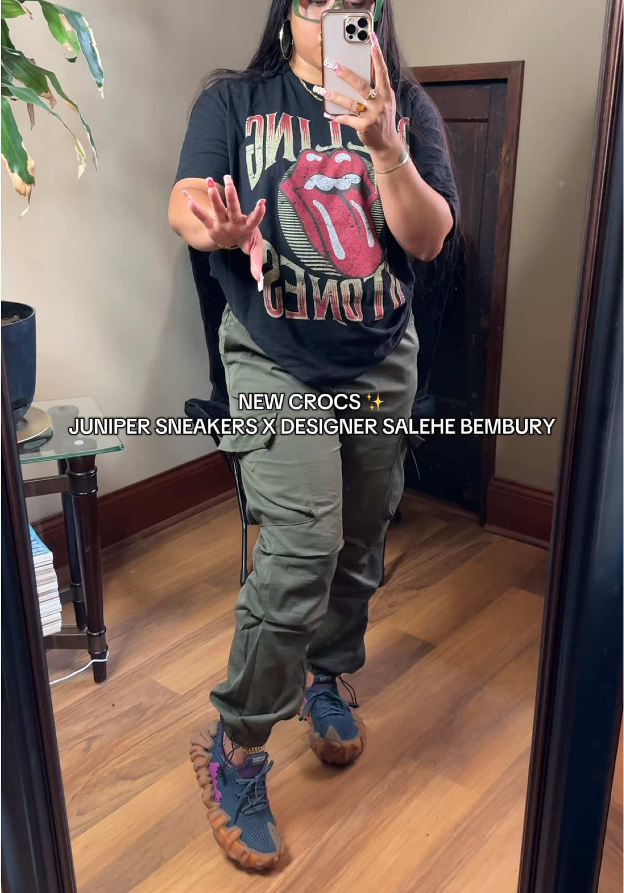 How FIRE are these New Crocs!?❤️‍🔥👏🏽 Salehe Bembury is So DOPE! #crocs #crocssalehebembury #crocssneakers #salehebembury #trendingsneakers 