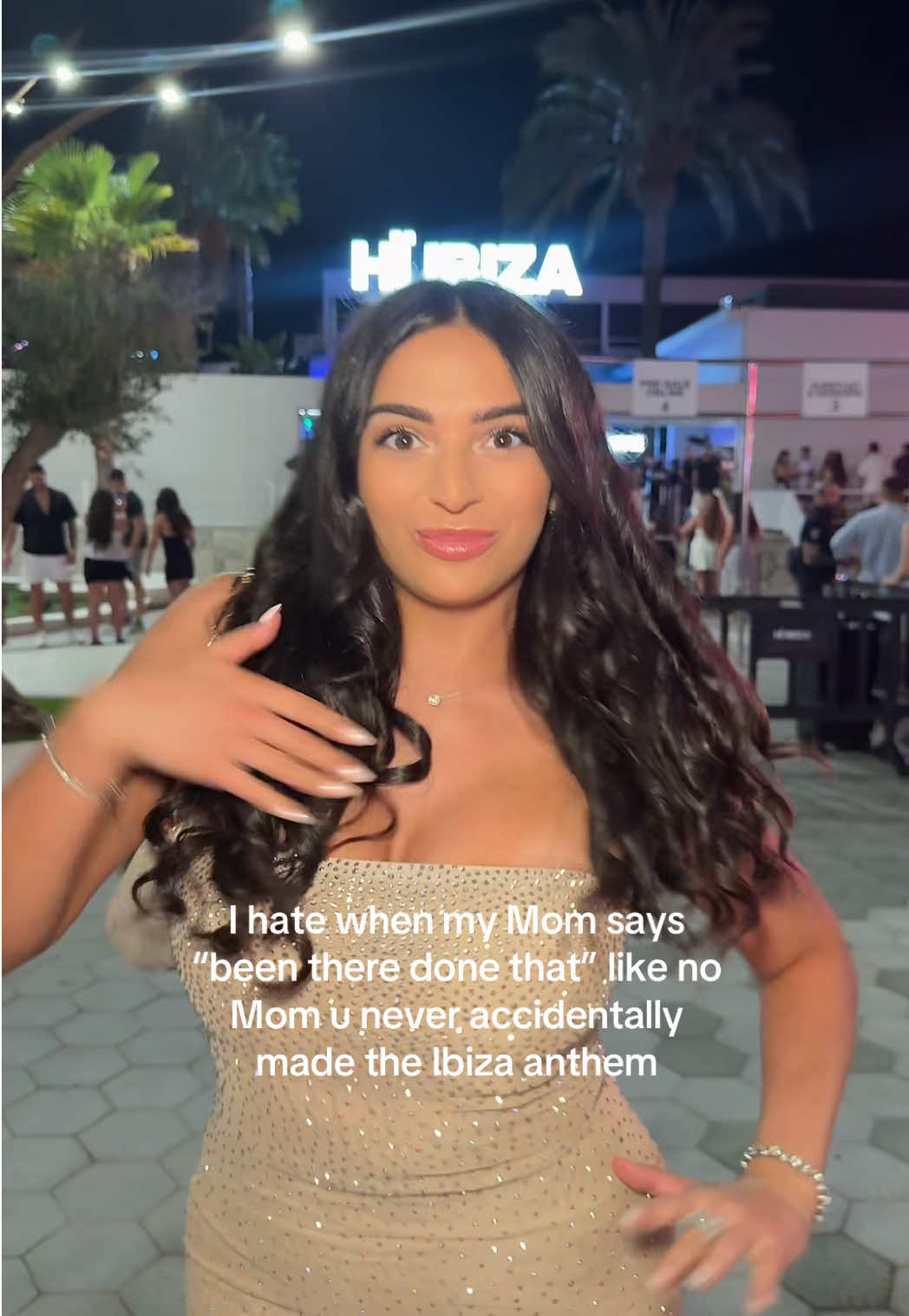 I’m gonna have WILD Mom lore #ibiza #letsgo #songwriter #hiibiza 