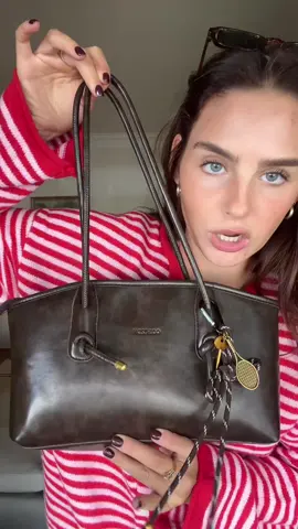 The quality is unreal #fallbag #fallshoulderbag 