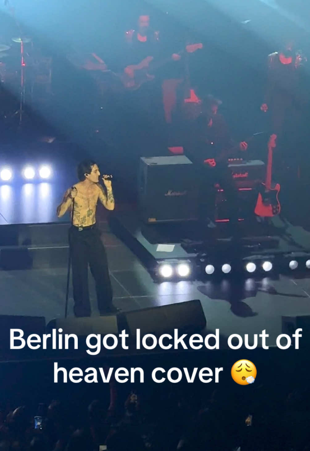 Damiano David in Berlin - locked out of heaven cover (Bruno Mars)  #damianodavid #funnylittlefears #damiano #concert #ubereatsmusichall 