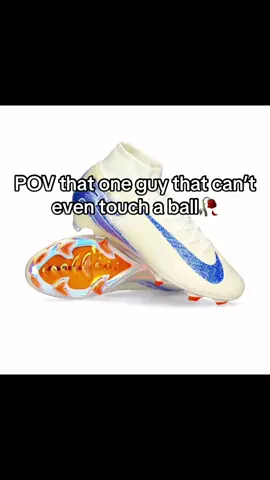 We all have know this person😭 #fyp #football #thatonefriend #viral #fypviral 