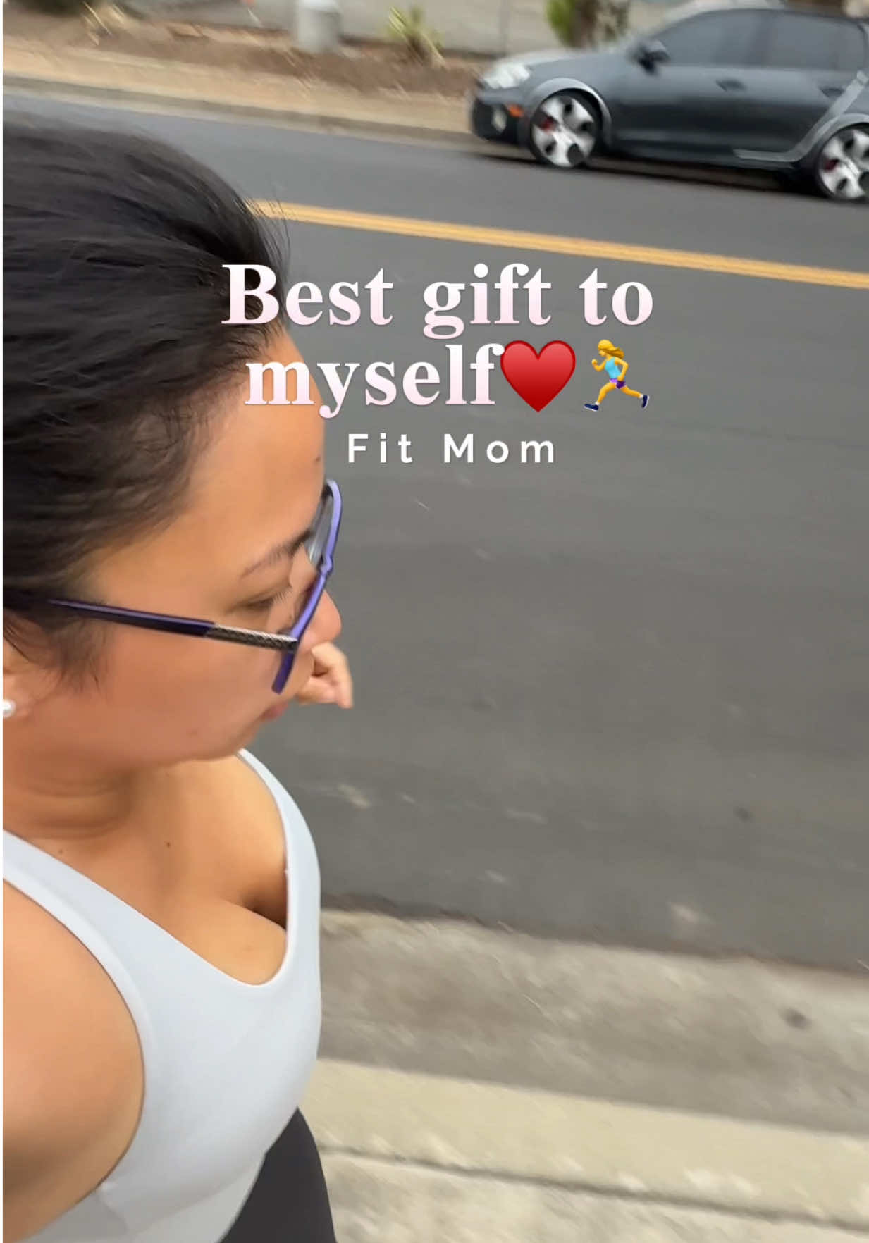 Hardest runs always give the best rewards. ♥️ To all my runner friends—what running shoes are you loving right now? #momrun #momcontentcreator #momlifeisthebest  #creatorsearchinsights 