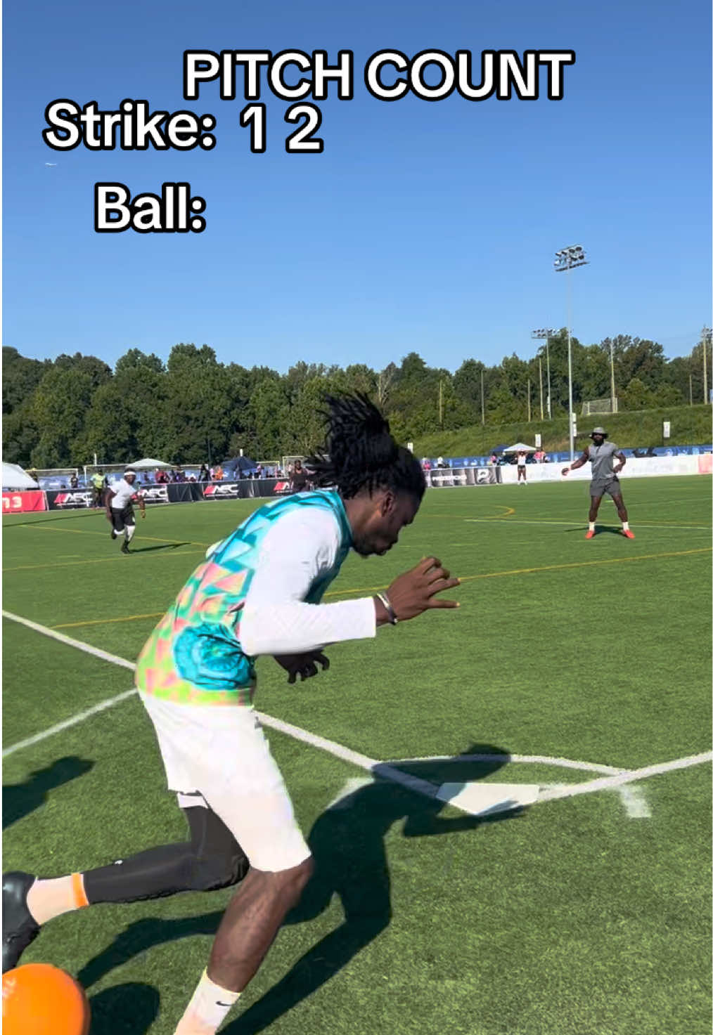 🔥🔥🔥 effort from both sides of the ball! #turfwarskickball #kickball #fyp #highlights #speed 