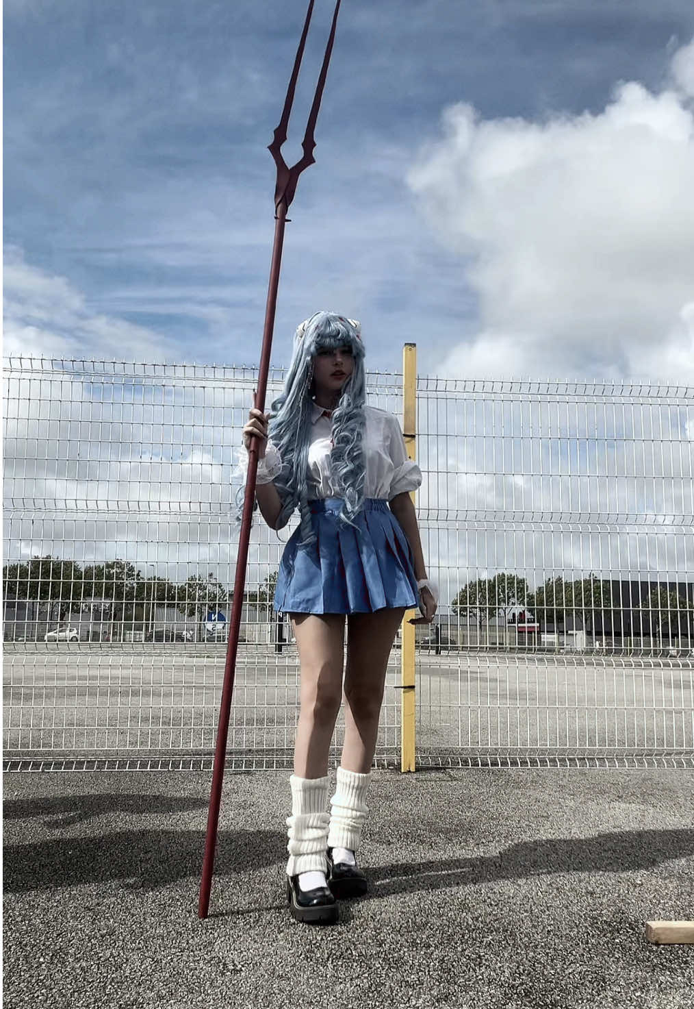 I barely filmed any vid at con today omg sorry chat 💔 enjoy rei tho!! :3 with my first ever own made prop #evangelion #neongenesisevangelion #reiayanami #evangelioncosplay #reiayanamicosplay 