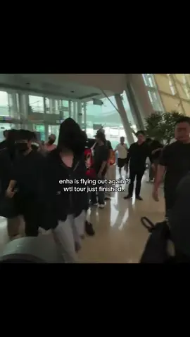 GUYS SORRY I DIDNT KNOW THE TOUR WASNT FINISHED. they all looked so done in the live and some girl kept trying to run into them.. 😒 #fyp #enhypen #letthemrest #engene #walktheline this was js now btw