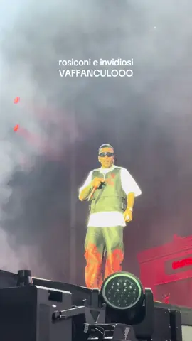 @Sfera Ebbasta @shivaofficial #perte #foryou #rhofiera #andiamoneiperte #sferaeshiva 