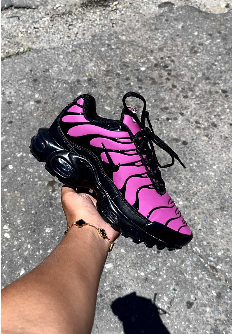 Somos tienda física en Barquisimeto📍🇻🇪 Mercado del Terminal, Local N-59‼️ Para más información Contáctame al 0412-0279601📞 HACEMOS ENVÍOS A TODA VENEZUELA🔥🇻🇪✅ #barquisimeto🇻🇪🇻🇪🇻🇪🇻🇪🇻🇪🇻🇪 #venezuela #zapatos #foryou #paratii 