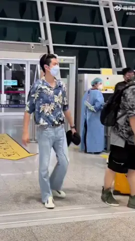 ก็ยังเป็นลุคที่หล่อปักอกปักใจตลอดไป😚 #DylanWang #王鹤棣 #หวังเฮ่อตี้ #WangHedi 
