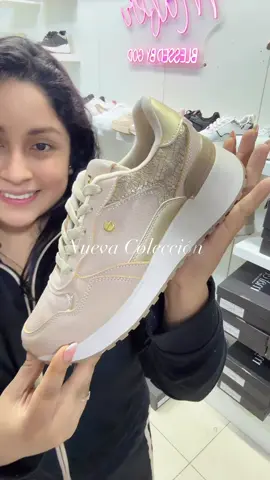 Modelo PARIS ✨ Amamos nuestro nuevo diseño 🌻 #tendencia #zapatillas 