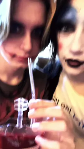 This really happened guys #captainspaulding #thelostboys #captainspauldingcosplay #houseof1000corpses 