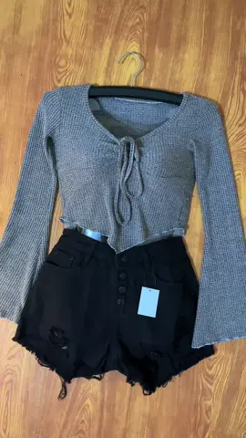 lucuuu banggett crop top 
