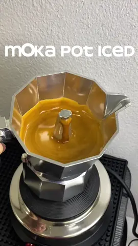 Tips for moka pot. “ice on top” the highlight of a moka pot is the crema. #MokaPot #กาแฟสด #CoffeeTok #HomeCafe #CafeVibes 