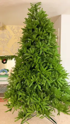 Christmas came early 🎁✨ Unboxing the most beautiful 9’ Fraser Fir from @King of Christmas 🎄 This tree is HUGE, fluffy, and so realistic — it even comes with gloves to make fluffing easy!  #kingofchristmas #ad #gifted #HolidayDecor #ChristmasTree 