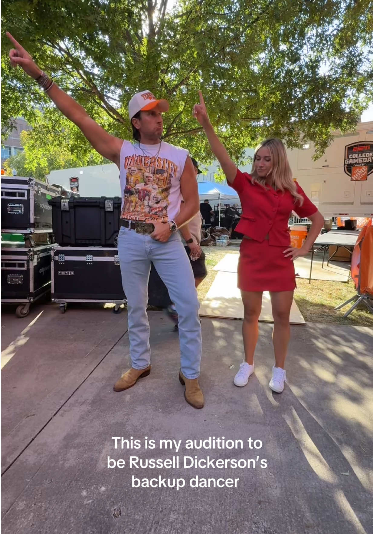 Ready for tour!! @Russell Dickerson 🤠🕺🏼 collegegameday #countrymusic #espn #CollegeFootball #russelldickerson @College GameDay @ESPN  