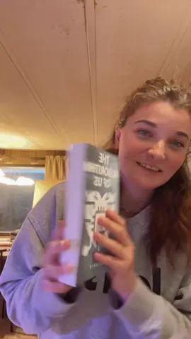 It’s finally here! This cover is GORGEOUS and there’s so many more pages than I thought there would be. #BookTok #thealgorithmofus #bookish #romance #kindleunlimited 