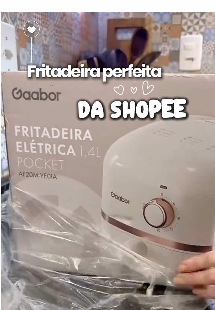 ✨ O segredo da praticidade na cozinha ✨ 🍟 Air Fryer Gaabor sem óleo 1,4L individual. ✔️ 900W de potência ✔️ Compacta e econômica ✔️ Ideal para porções rápidas e saudáveis 🔎 Busque pelo ID na barra de pesquisa da Shopee: BFE-WTF-KVH #airfryer #cozinha #praticidade #saudavel #shopee 