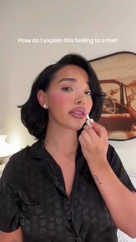 Using the @Fenty Beauty bright fix powder in lavender & the @YSL Beauty love shine plumping lip oil in 01 💜