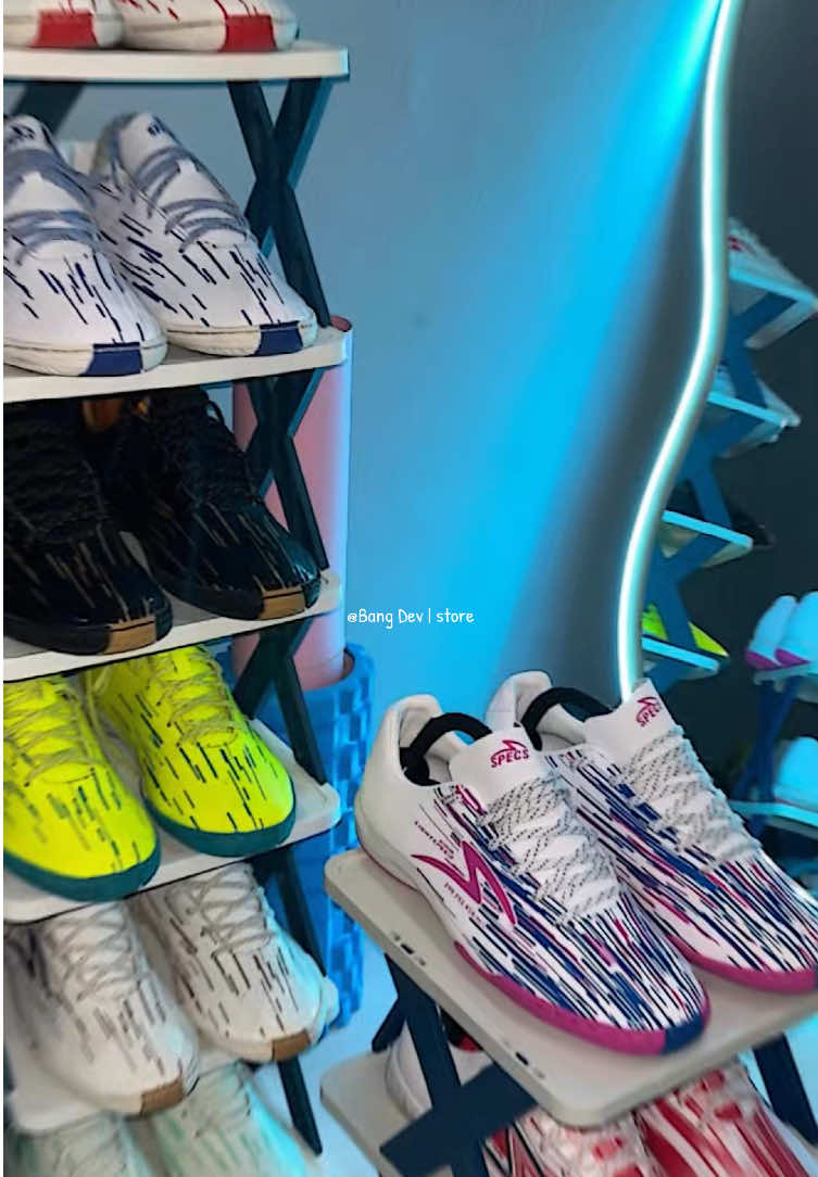 🥶🤟🏻 #CapCut #koleksisepatu #sepatufutsal #raksepatu #raksusun 