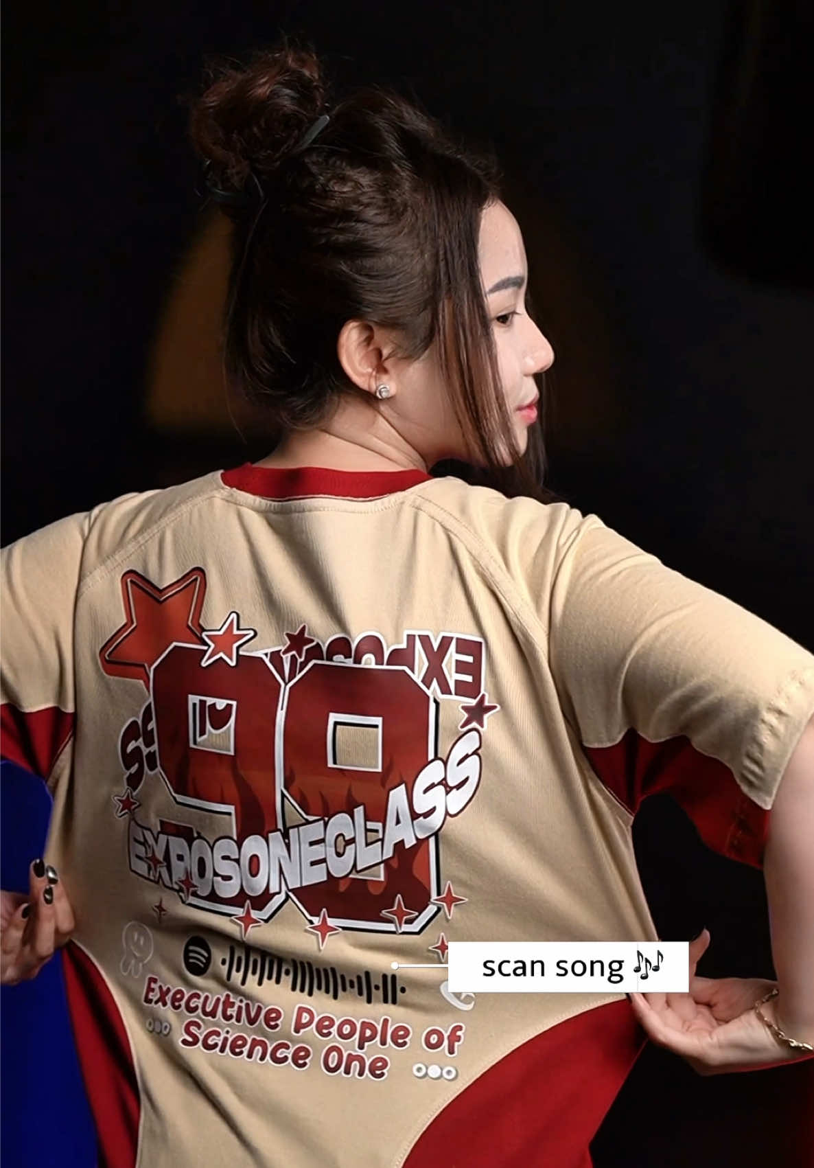 Custom Kaos Kelas & Jersey – JAKET LAMPUNG 📱 Kontak Pemesanan 	•	Whatsapp: 0821-8341-4242 	•	Instagram: @jaket.lampung 👕 Keunggulan Baju Kelas di Sini 	•	✅ Bahan kaos premium, adem & awet 	•	✅ diskon harga  	•	✅ Free design sampai benar-benar cocok (dibantu tim desain) 	•	✅ Bonus 1 kaos gratis untuk wali kelas 	•	✅ Gratis ongkir ke seluruh Indonesia (minimal order 24 pcs) 📍 Alamat Toko Jl. Teuku Umar No. 259, Kecamatan Kedaton, Kota Bandar Lampung (Cari di Maps: Google Jaket Lampung) ✨ Cocok untuk: Kaos kelas, baju angkatan, study tour, jersey, hingga sablon reflective keren! #BajuKelas #CustomJersey #SablonReflektif #foryoupage #foryoupageofficiall 