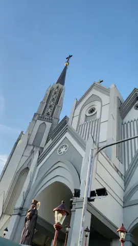 Seindah ini katolik🥺🤍.         #fyp #katedralsamarinda🕊🙏 #katolikku_keren #katedralsamarinda #umatkatolik 