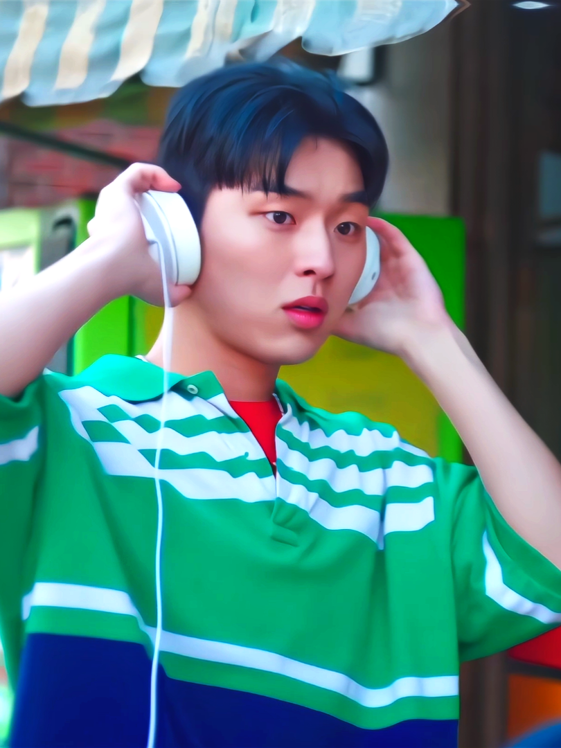 bokem ganteng #fyp #moonjiwoong #jiwoong #choihyunwook #kdrama #2521 #twentyfivetwentyone #2521kdrama #kdramaedit #cloversq #choihyunwookedit  scp:@xkdramapacks & @kdscenepacks on ig twixtor:@ofc_cloversquad  ib:@ryannfourth