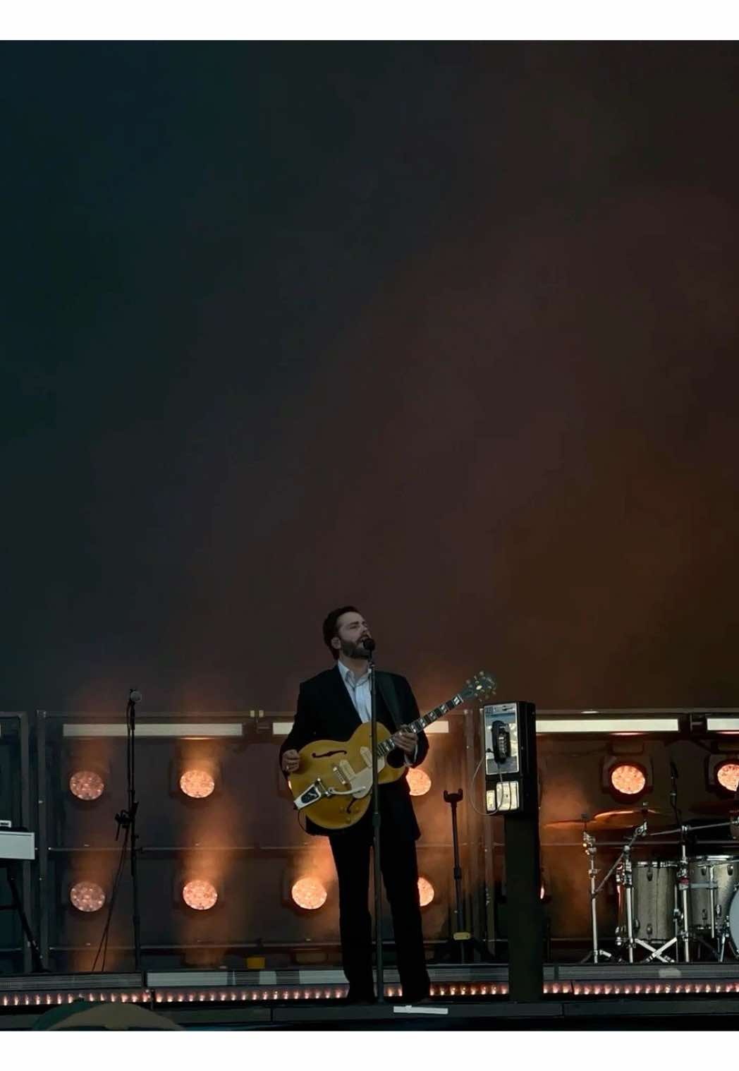 The best experience #thenightwemet #lordhuron #concert #paris #music @Lord Huron 