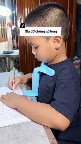 Giá đỡ chống gù chống cận thị cho bé ngồi học #xuhuong #xuhuongtiktok #giadochongcanthi #giadochonggulung 