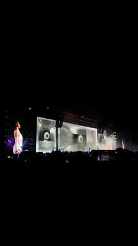 Full KHÔNG ĐAU NỮA RỒI ❤️#emxinhsayhiconcert #phapkieu 