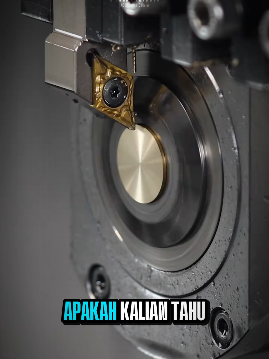 “Mesin apa ini? 🤔 Kelihatannya sederhana, tapi ternyata bisa bikin bola baja presisi yang bikin dunia berputar! ⚙️🔥”   #FaktaMesin #FaktaTeknologi #FaktaUnik #CNC #MesinCNC #IndustrialFacts #TeknologiIndustri #MesinBubut #Engineering #FYP #fakta