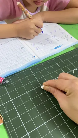 Tiếp tục luyện chữ hoa 2,5 li tại gia #cotrangmamnon #luyenchudep 