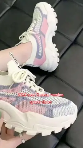 2025 new Korean version sports shoes lightweight sports shoes breathable mesh walking shoes 6 cm sole #sportshoes #shoes #shoesforwomen #trending #foryou 
