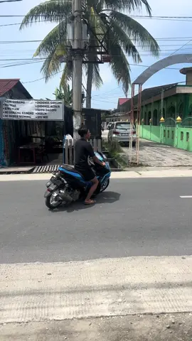 tutor angkat ban depan lek🗿😭 #aerox155 