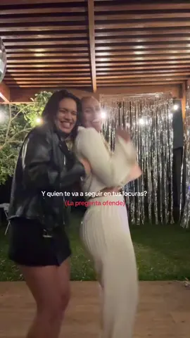 Amigas y rivales , pero siempre amigas 💙💛 (Solo yo puedo hacer que haga estas cosas) #friends #Love #foryoupage #viral #bestfriend 