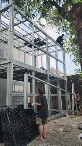 pemasamgan dinding panel bangunan 3 lantai