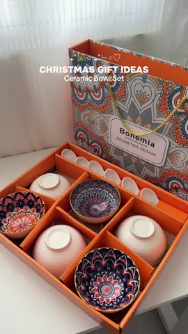 Ang ganda nitong panregalo sa mga mama, tita, lola nyo! 🎁🥣 #christmasgift #gift  #ceramicbowl #ceramicbowlset #christmasgiftideas 