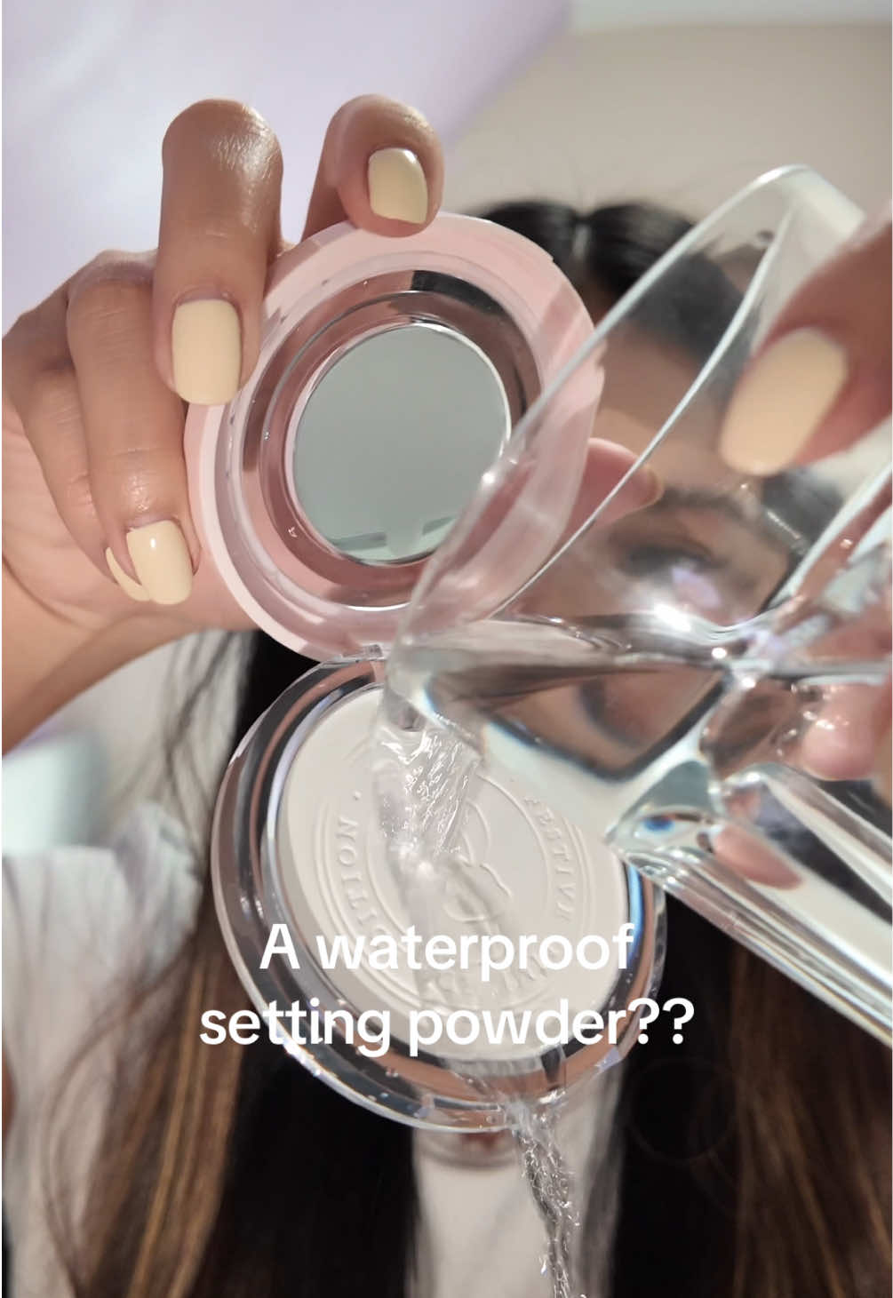 I found the best waterproof oil control powder 😍✨ thankyou @MENOW US 💕 Get yours now! available in the orange cart below🛒 #menowoilcontrolfacepowder #settingpowder #waterproofpowder #waterproofsettingpowder #menow #fyp #oilcontrol #oilyskin #viral 