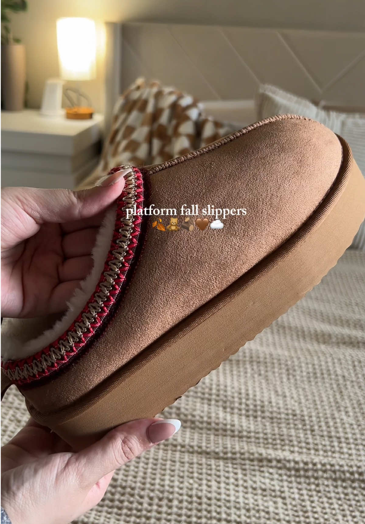 🧸🤎 #platformslippers #fallfashion #fallaesthetic #autumn #cozycore 