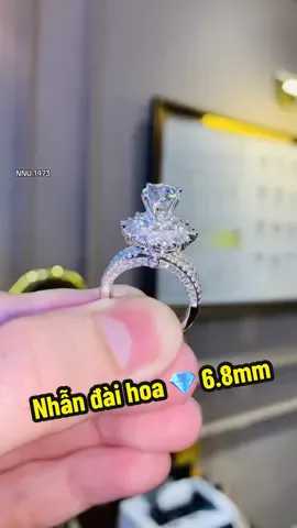 Mẫu nhẫn nữ 💎 đài hoa, đính viên chủ 6.8mm #tamluxury #tamluxurydiamondjewelry #nhẫnnữ #xuhuongtiktok #viral 