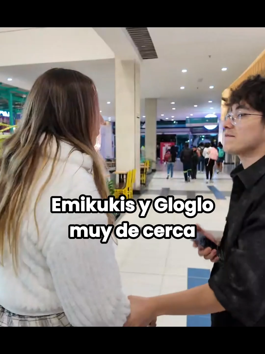 Emi y gloglo cara a cara #elglogloking #glogloking #gloglo #emikukis #novela #paratiiiiiiiiiiiiiiiiiiiiiiiiiiiiiii #foryoupage #peru🇵🇪 #clip #chow