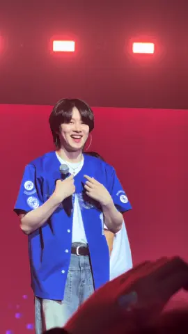 사랑해 김희절 @HEENIM 🫶🏻💙 #superjunior #superjunior슈퍼주니어 #ss10 #supershow10 #jakarta #kimheechul #kimheechul희철 