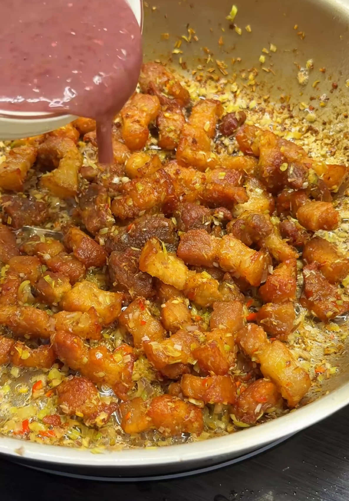 Hôm nay e nấu thịt kho mắm ruốc 🖐️ Hao Cơm Lắm nha !!! #nấuăn #mẹovặt #giadinh #giadung 