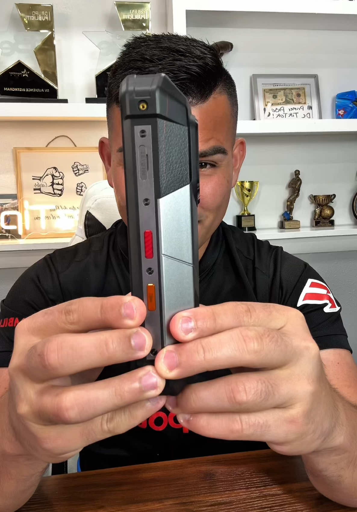 Este teléfono es una maquina con la mejor batería y una de las mejores camaras #telefono #fossibot #fossibotf107pro #celulares 