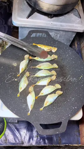 Mana ni yg kemarin rame complain wajan anti lengket ku 😅 sini ngumpul dan nonton video ini sampe selesai supaya tidak gagal paham ☺️🥰 #wajanantilengket #wajanmultifungsi #masakansimple #masakanrumahan #adayinmylife 