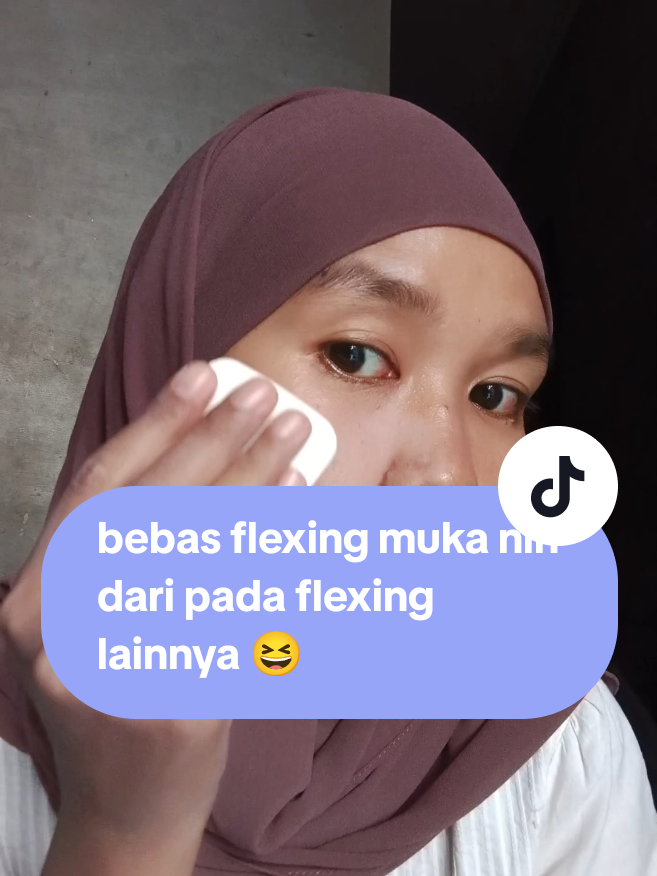 baru kali ini pakai powder foundation yang bikin kecintaan banget, Maybelline Superstay Flex 30H Powder Foundation ini punya jelly flex technology yang keren ada 8 shade lainnya yuk cobain @maybelline_indonesia  #10KFlexNoCrack #SuperstayFlexPowderID #WeAreMaybelline #makeup 