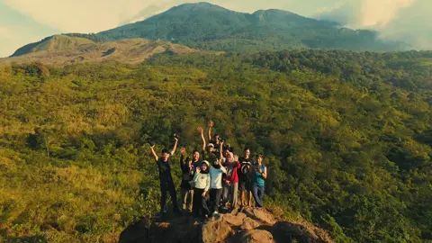 Where next destination ?? #fyppppppppppppppppppppppp #trekking #gunungciremai #situmpuk #situmpukhill1375mdpl @SITUMPUK HILL @GUNUNG SITUMPUK ⛰️ 