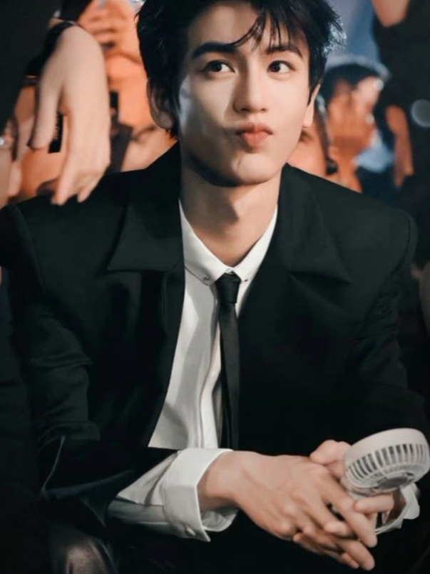 astaga dia manyun ko aku reflek manyun sii #CapCut #overdo #zhanglinghe #gegechina #aktorchina #fyp #4u #cdrama #dutakokop 