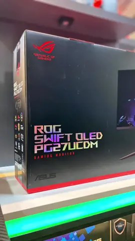 Manjakan mata kalian dengan 27 Inch 4K OLED Monitor dari ASUS ROG Swift OLED PG27UCDM✨️  Salah satu OLED gaming monitor yang menggunakan DisplayPort 2.1 untuk memaksimalkan kinerja dari RTX 50 Series.  Yang lebih kerennya lagi, ada fitur Neo Proximity Sensor yang fungsinya untuk mencegah dari panel burn-in.  Buat kalian yang bingung beli monitor yang satu ini dimana, di Vectacom & CTC udah ready dan kalian bisa langsung cek linknya di Bio ya  #ASUS #ASUSROG #ASUSROGID #OLED #PG27UCDM 