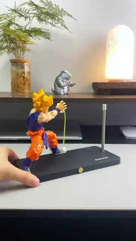 ✨夜を照らす英雄✨ カカロットの必殺技「かめはめ波」を再現した磁気LEDランプ！ 浮遊デザインでインテリアにも映える💡 プレゼントや自分用にもピッタリ🎁 アニメファン必見の限定感！🔥